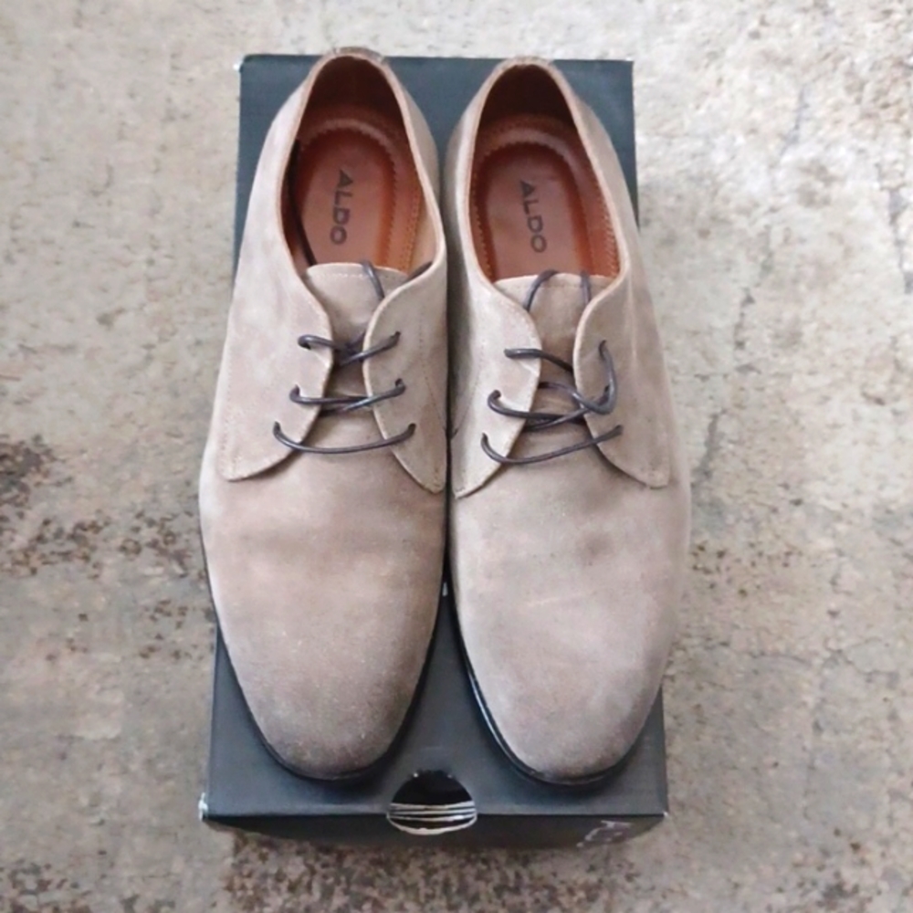 Mens Aldo, Jehova size 9.5M, gray suede burnished like toe, lace-up casual shoes
